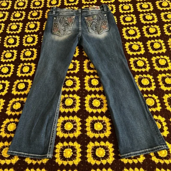 Navy Blue Miss Me Los Angeles Mid Rise Boot Cut Embroidered Floral Denim Jeans - Picture 1 of 6